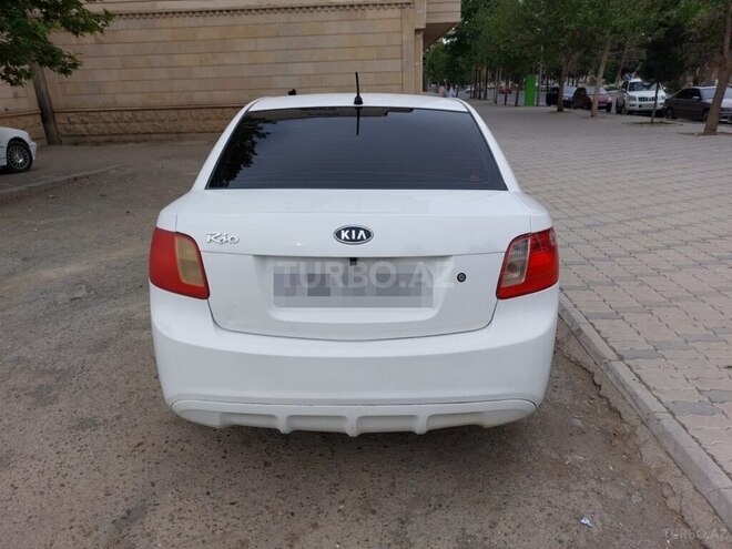 Kia Rio 2011, 376,000 km - 1.4 l - Gəncə