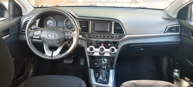 Hyundai Elantra 2019, 130,000 km - 2.0 л - Bakı