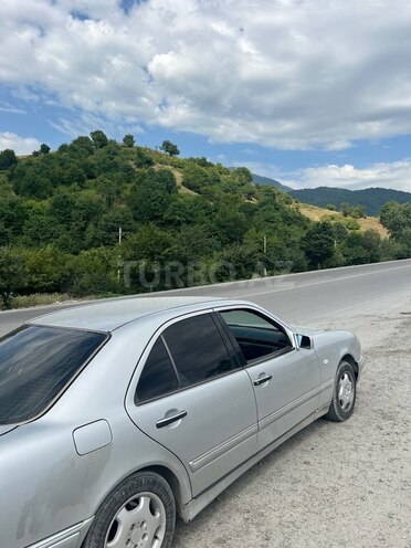Mercedes E 220 d 1997, 548,666 km - 2.2 l - Bakı