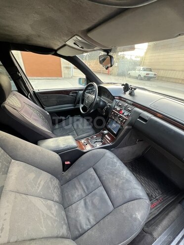 Mercedes E 220 d 1997, 548,666 km - 2.2 l - Bakı