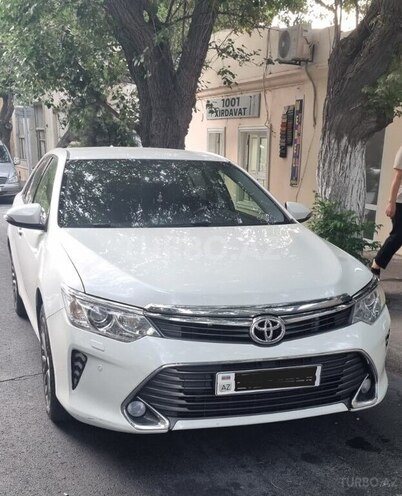 Toyota Camry-1