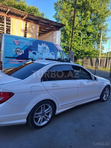 Mercedes C 250 2013, 200,000 km - 1.8 л - Zaqatala