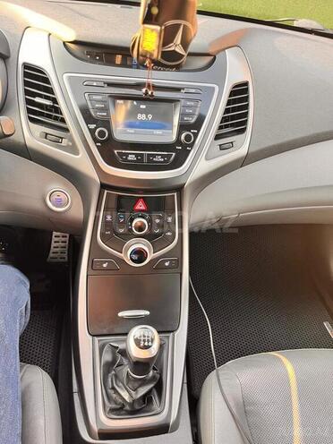 Hyundai Elantra 2016, 175,418 km - 2.0 л - Bakı