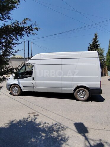 Ford Transit-5