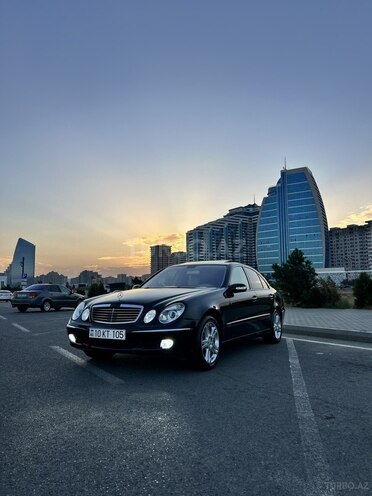 Mercedes E 320 2003, 265,000 km - 3.2 l - Bakı