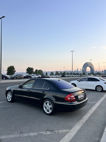 Mercedes E 320 2003, 265,000 km - 3.2 l - Bakı
