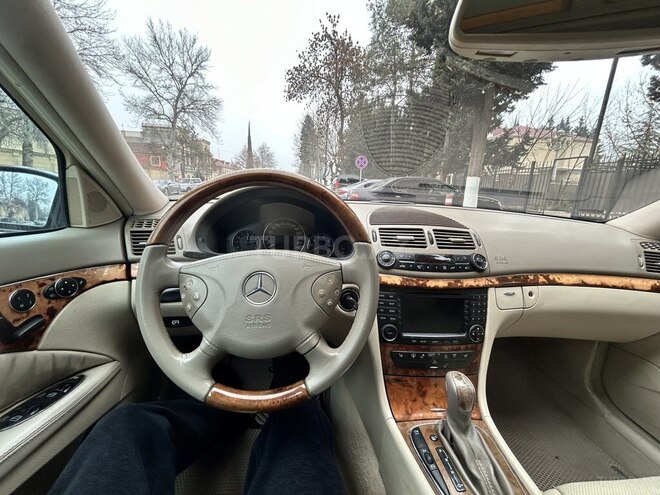 Mercedes E 320 2003, 265,000 km - 3.2 l - Bakı
