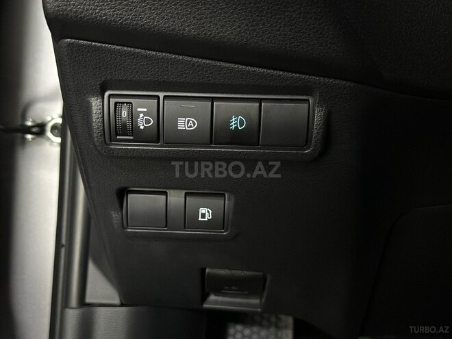 Toyota Corolla Cross 2024, 8,450 km - 2.0 л - Bakı