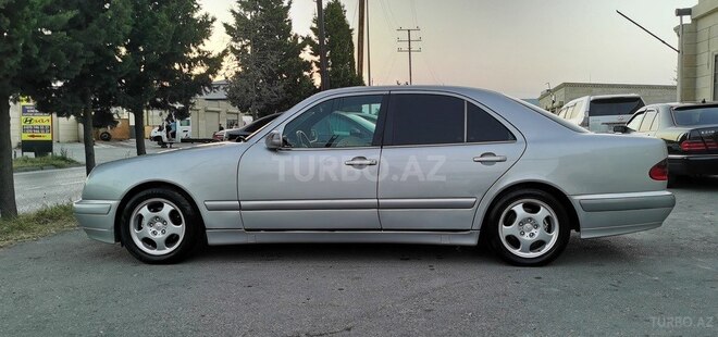 Mercedes E 220 d 2000, 223,000 km - 2.2 л - Sumqayıt