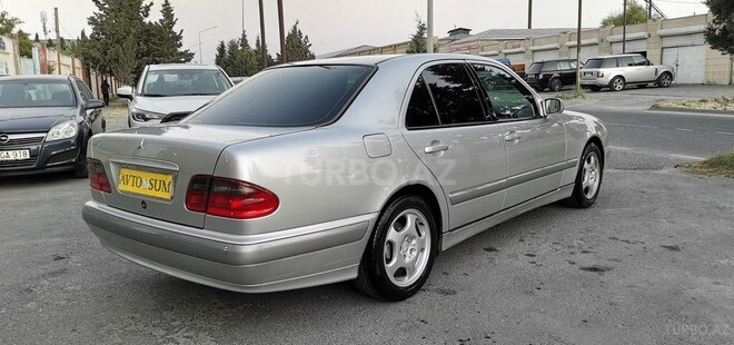 Mercedes E 220 d 2000, 223,000 km - 2.2 л - Sumqayıt