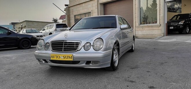 Mercedes E 220 d 2000, 223,000 km - 2.2 л - Sumqayıt