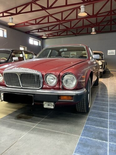 Jaguar  1988, 48,783 km - 5.3 l - Bakı