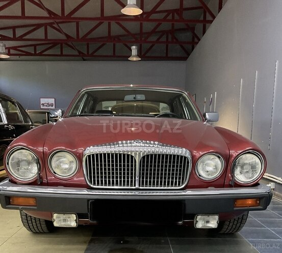 Jaguar  1988, 48,783 km - 5.3 l - Bakı