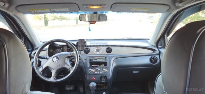 Mitsubishi Outlander 2004, 241,402 km - 2.4 l - Bakı