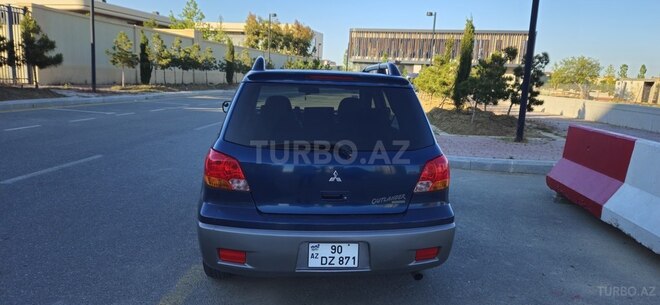 Mitsubishi Outlander 2004, 241,402 km - 2.4 l - Bakı