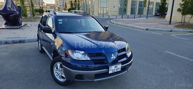 Mitsubishi Outlander 2004, 241,402 km - 2.4 l - Bakı