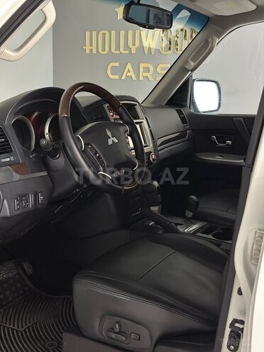 Mitsubishi Pajero 2012, 184,000 km - 3.5 л - Bakı