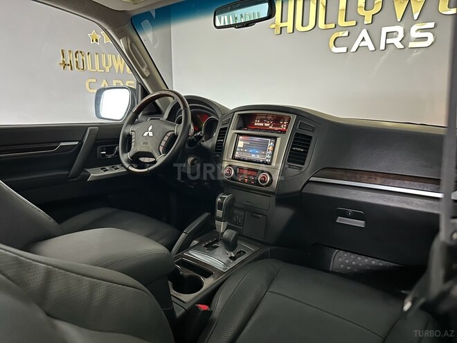 Mitsubishi Pajero 2012, 184,000 km - 3.5 л - Bakı