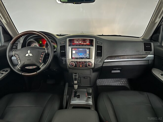 Mitsubishi Pajero 2012, 184,000 km - 3.5 л - Bakı