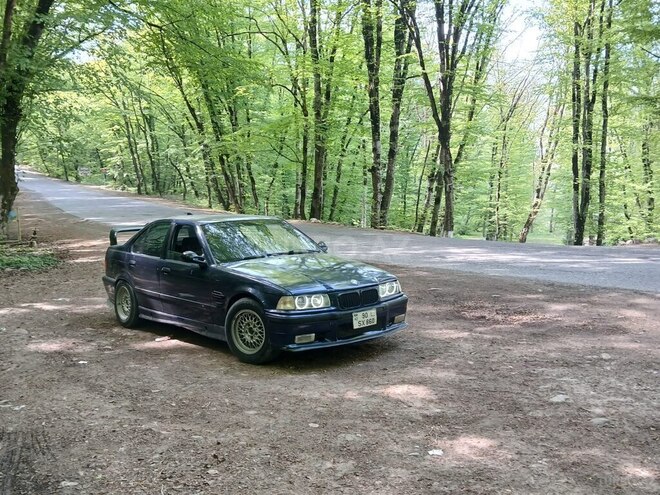 BMW 320 1998, 335,000 km - 2.0 l - Xaçmaz