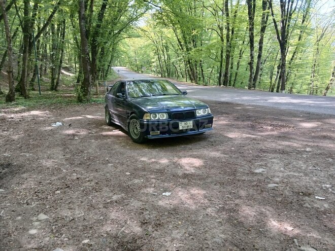 BMW 320 1998, 335,000 km - 2.0 l - Xaçmaz