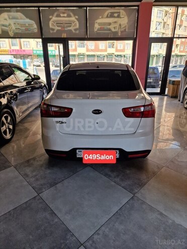 Kia Rio-2