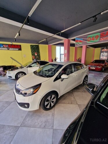 Kia Rio-5