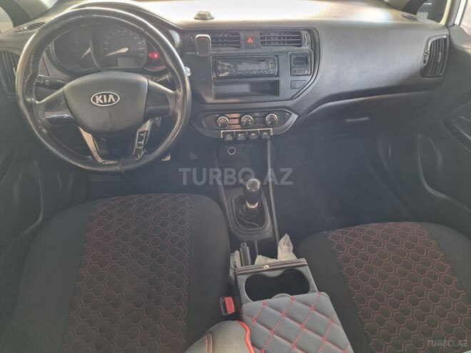 Kia Rio-7
