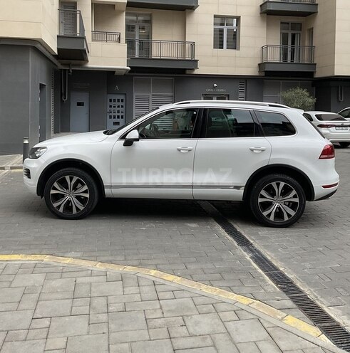 Volkswagen Touareg 2012, 89,500 km - 4.1 l - Bakı