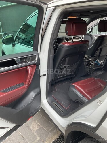 Volkswagen Touareg 2012, 89,500 km - 4.1 l - Bakı