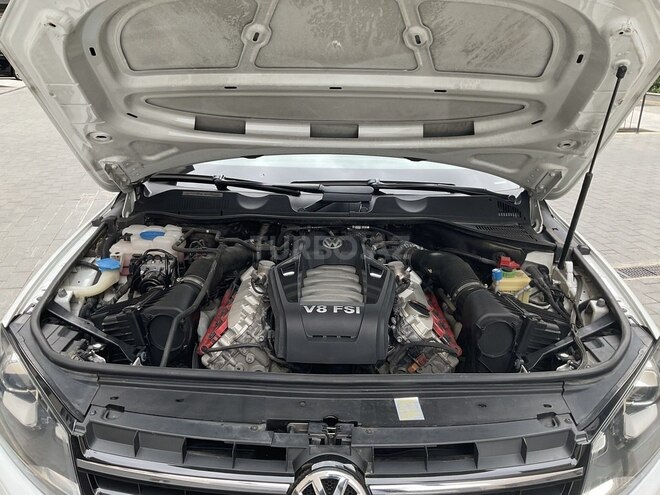 Volkswagen Touareg 2012, 89,500 km - 4.1 l - Bakı