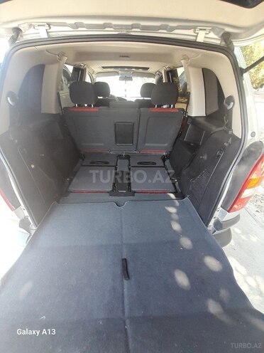 Opel Zafira-5