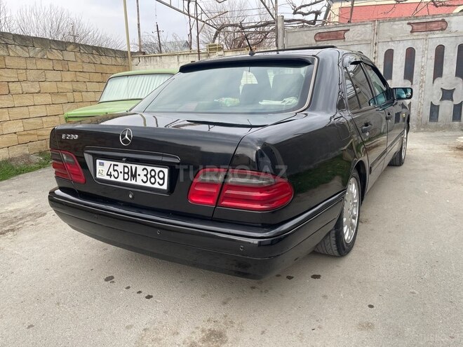 Mercedes E 230 1997, 384,000 km - 2.3 l - Mingəçevir