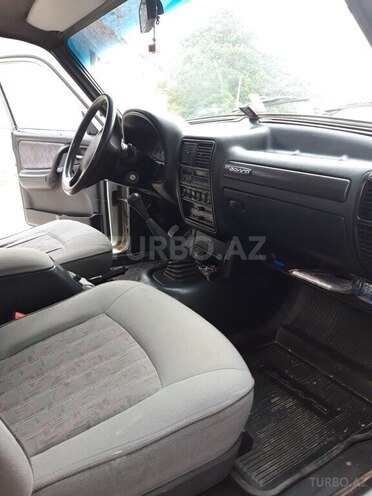 GAZ 31105 2004, 180,000 km - 2.3 l - Xızı