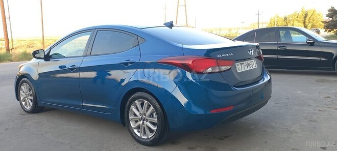 Hyundai Elantra 2015, 124,000 km - 1.8 l - Bakı