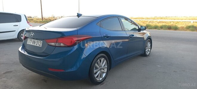 Hyundai Elantra 2015, 124,000 km - 1.8 l - Bakı