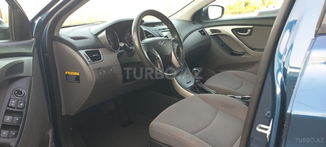Hyundai Elantra 2015, 124,000 km - 1.8 l - Bakı