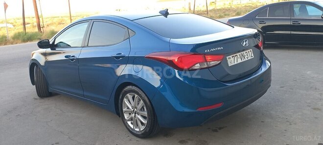 Hyundai Elantra 2015, 124,000 km - 1.8 l - Bakı