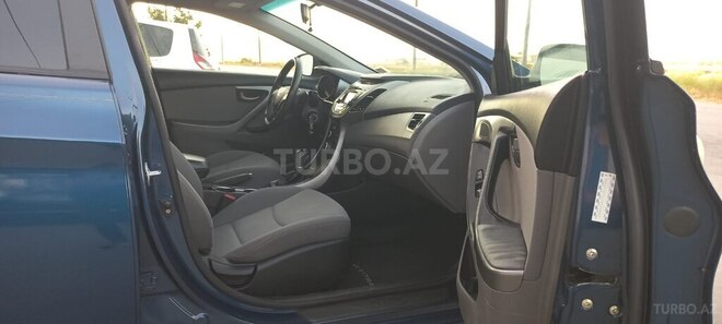 Hyundai Elantra 2015, 124,000 km - 1.8 l - Bakı