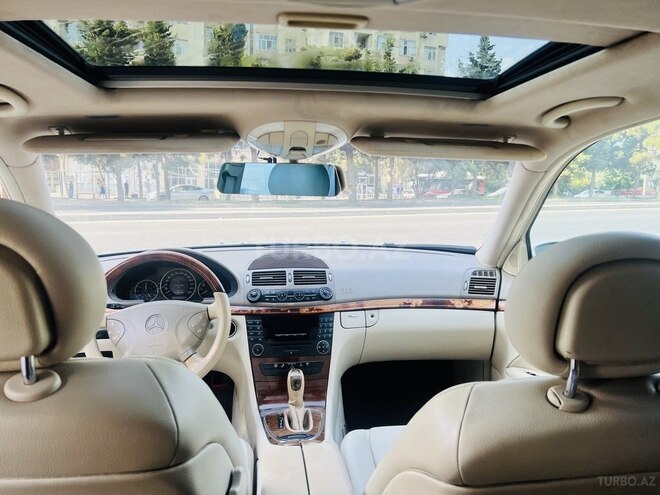 Mercedes E 240 2004, 319,100 km - 2.6 l - Bakı
