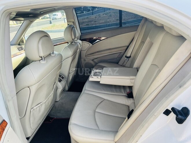 Mercedes E 240 2004, 319,100 km - 2.6 l - Bakı