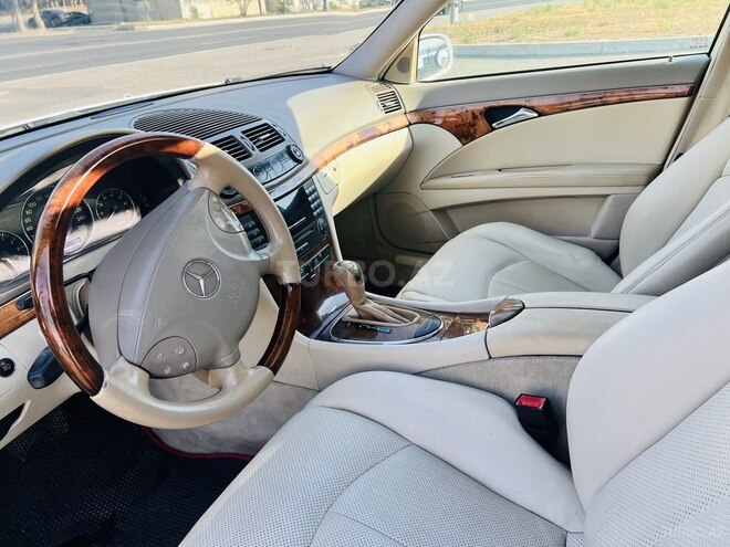 Mercedes E 240 2004, 319,100 km - 2.6 l - Bakı