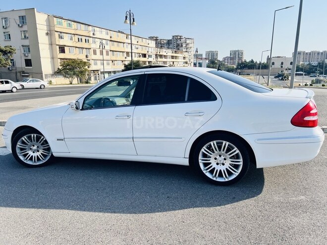 Mercedes E 240 2004, 319,100 km - 2.6 l - Bakı