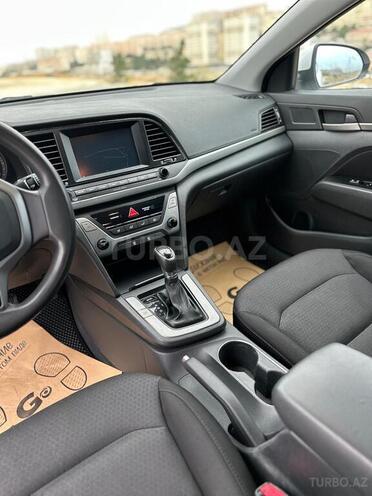 Hyundai Elantra 2017, 106,800 km - 2.0 l - Bakı