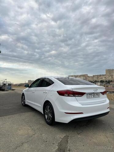 Hyundai Elantra 2017, 106,800 km - 2.0 l - Bakı