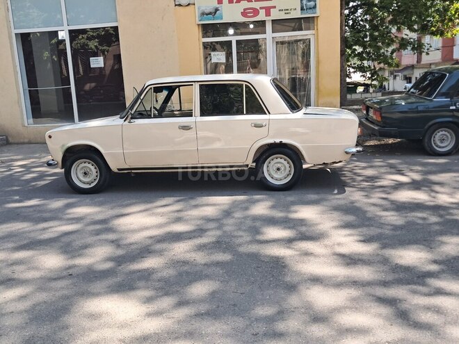 LADA (VAZ) 21011 1972, 392,000 km - 1.3 л - Qazax