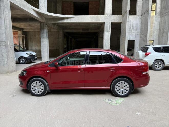 Volkswagen Polo 2015, 112,000 km - 1.6 l - Bakı