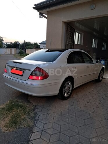 Mercedes E 280-6