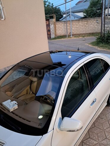 Mercedes E 280-7