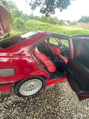 BMW 318 1993, 552,000 km - 1.8 l - Quba